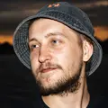 Я Дмитрий, 27, из Барнаула, ищу знакомства без обязательств