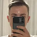 Илья из Гатчины, мне 22, познакомлюсь для без обязательств