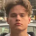 Я Алексей, 20, из Санкт-Петербурга, ищу знакомство для постоянных отношений