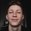 Я Ростислав, 23, из Симферополя, ищу знакомства на одну ночь