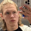 Я Влад, 18, из Санкт-Петербурга, ищу знакомства на одну ночь
