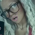 Я Марина, 18, из Селиярова, ищу знакомство для дружбы