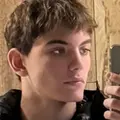 Я Марк, 18, знакомлюсь для без обязательств в Ростове-на-Дону