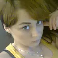 Я Оксана, 18, из Дрезны, ищу знакомства без обязательств