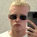 Я Стасик, 20, из Брянска, ищу знакомства на одну ночь