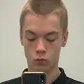 Я Максим, 18, из Казани, ищу знакомство для постоянных отношений