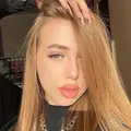 Я Карина, 19, из Курска, ищу знакомство для приятного времяпровождения