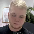 Я Александр, 28, знакомлюсь для без обязательств в Волжском