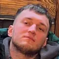 Я Антон, 27, знакомлюсь для на одну ночь в Сыктывкаре