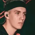 Я Серж, 18, из Рязани, ищу знакомство для постоянных отношений
