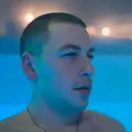 Я Сергей, 23, из Новоуральска, ищу знакомство для секса на одну ночь