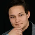 Я Максим, 18, знакомлюсь для регулярного секса в Нижнем Новгороде
