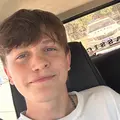 Я Виталий, 18, из Краснодара, ищу знакомство для приятного времяпровождения