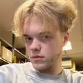 Я Артем, 20, из Краснознаменска, ищу знакомство для общения