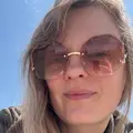 Лана из Ялты, ищу на сайте постоянные отношения