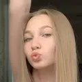 Я Карина, 25, знакомлюсь для секса на одну ночь в Рязани