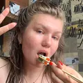 Ника из Волгограда, ищу на сайте приятное времяпровождение