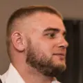 Я Валентин, 31, из Санкт-Петербурга, ищу знакомство для постоянных отношений
