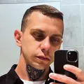 Антон из Карабаша, мне 25, познакомлюсь для постоянных отношений