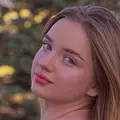 Я Sofi Honcharenko, 22, из Уфы, ищу знакомство для общения