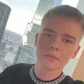 Я Егор, 19, из Москвы, ищу знакомства без обязательств