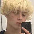 Я Макисм, 18, из Челябинска, ищу знакомства без обязательств