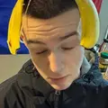 Я Русик, 18, из Ростова-на-Дону, ищу знакомства без обязательств