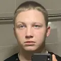 Я Илья, 19, знакомлюсь на одну ночь в Ладушкине