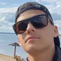 Олег Майями из Екатеринбурга, мне 18, познакомлюсь для приятного времяпровождения