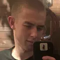 Я Антон, 20, из Новоалтайска, ищу знакомство для секса на одну ночь