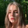 Я Арина, 23, из Омска, ищу знакомство для общения