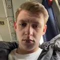 Я Артем, 21, из Новочеркасска, ищу знакомства на одну ночь