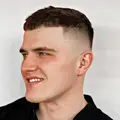 Я Максим, 25, из Коврова, ищу знакомство для приятного времяпровождения