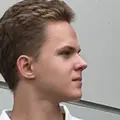Я Артем, 18, знакомлюсь для без обязательств в Томске