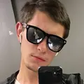 Димка из Бронниц, мне 22, познакомлюсь для приятного времяпровождения