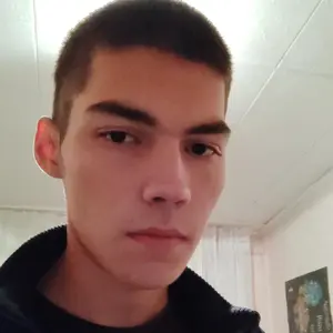 Рафаил из Больших Дворов, мне 19, познакомлюсь для общения