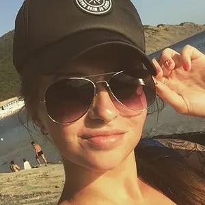 Я Анна, 28, из Отрадного, ищу знакомство для дружбы