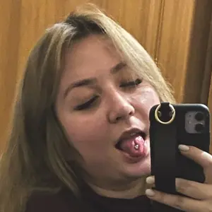 Леся из Уфы, мне 25, познакомлюсь для общения
