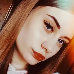 Олеся из Новосибирска, ищу на сайте приятное времяпровождение