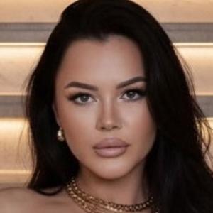 Я Саша, 35, из Челябинска, ищу знакомство для приятного времяпровождения