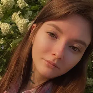 Мари из Саратова, мне 25, познакомлюсь для вирта