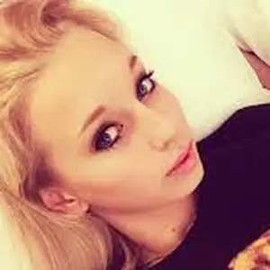Анна из Колпина, мне 29, познакомлюсь для виртуального секса