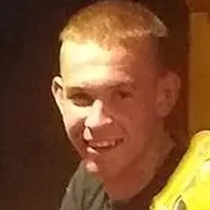 Я Олег, 23, из Данкова, ищу знакомство для приятного времяпровождения