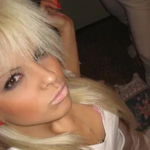 Я Злата, 19, знакомлюсь для общения в Коняеве