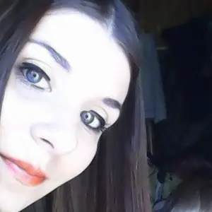Я Алиса, 25, из Киришей, ищу знакомства на одну ночь