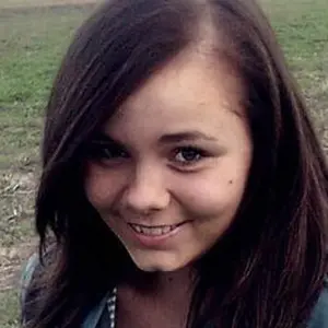 Я Василиса, 21, из Краснотурьинска, ищу знакомство для постоянных отношений