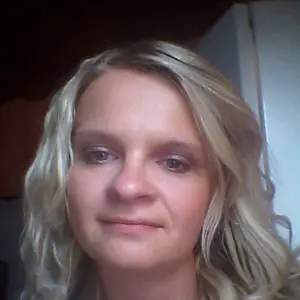 Я Алёна, 24, знакомлюсь для секса на одну ночь в Могоче
