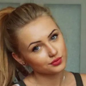 Я Карина, 35, знакомлюсь без обязательств в Ессентуках