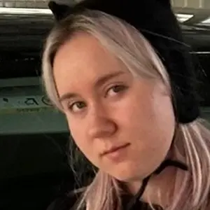 Я Александра, 19, из Жуковского, ищу знакомство для секса на одну ночь