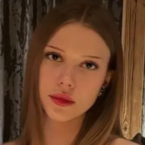 Я Дарина, 21, из Краснодара, ищу знакомства на одну ночь